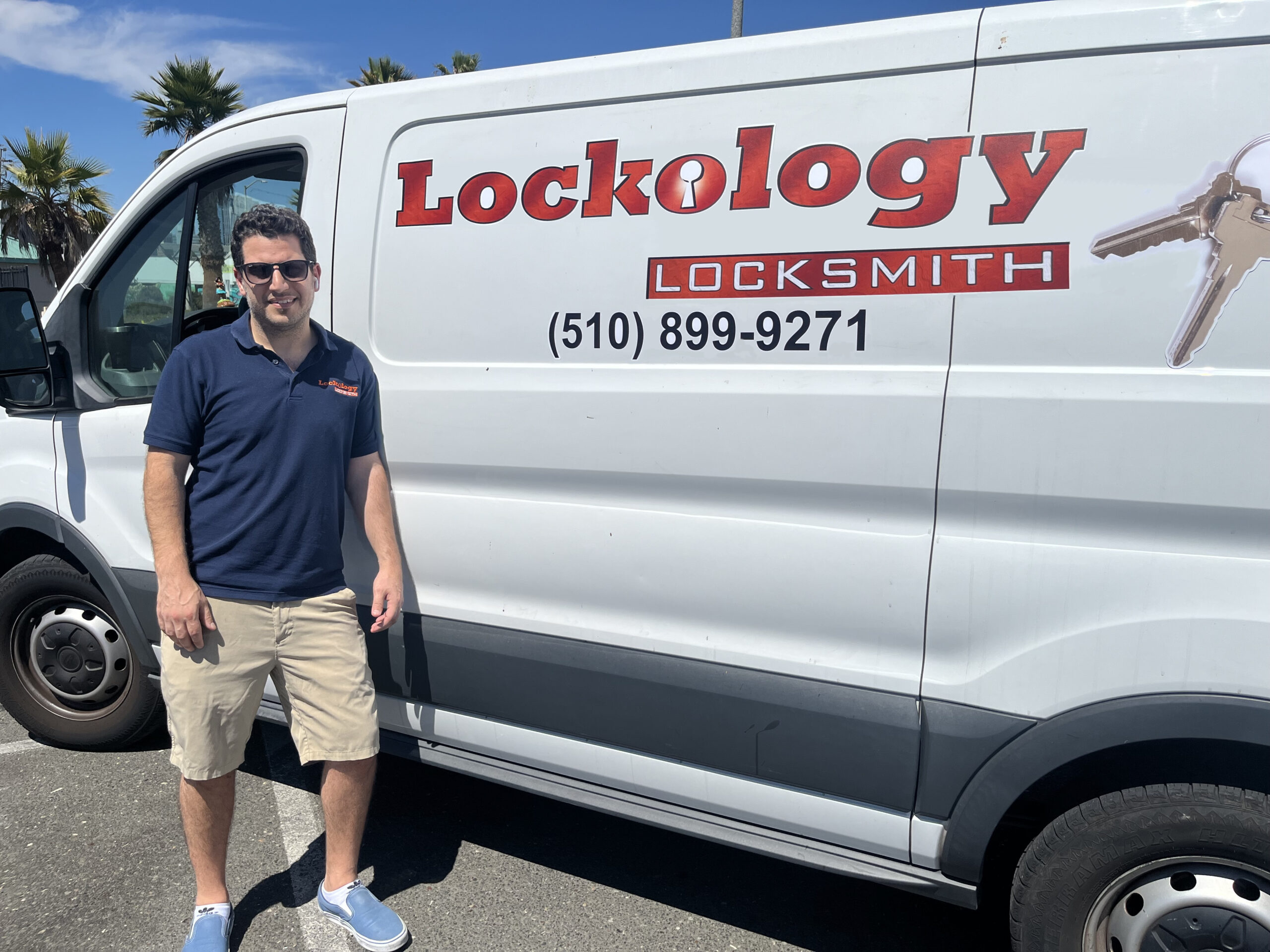 Nadav, owner of Lockology locksmith